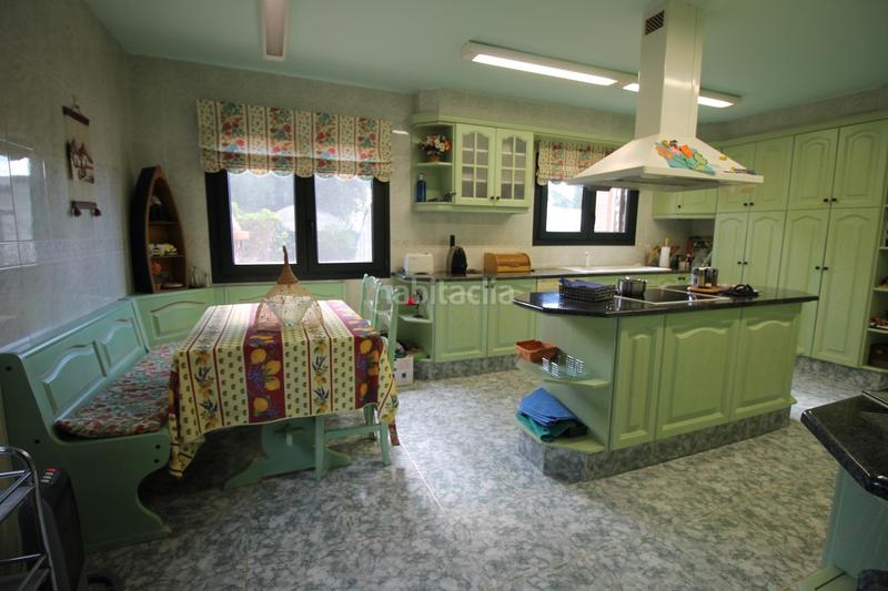 Foto 128b11f6-5e86-44cb-9eb8-cf9c4ff4ece0. Chalet in jaume i 30 in Peralada