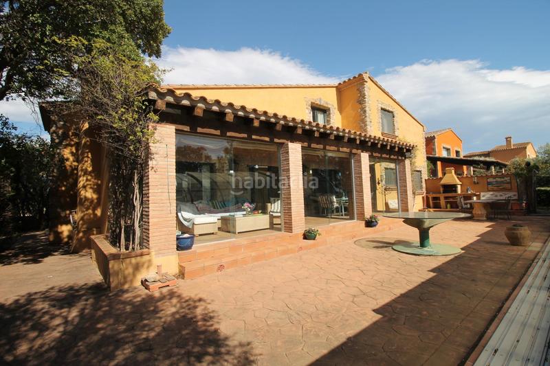 Foto 9a9c20fa-8d98-4631-ac25-4095e8d60769. Chalet in jaume i 30 in Peralada