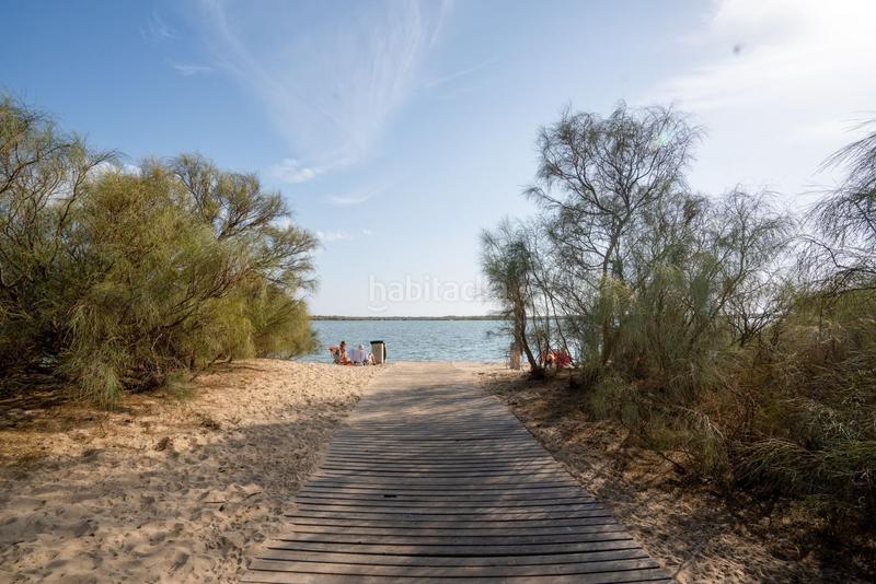 Foto feb29610-33f0-42cc-bacc-04d95f422546. Alquiler casa adosada chalet adosado en alquiler ideal para el verano o temporadas de invierno en El Rompido