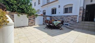 Casa adossada en El Portil. Estupenda casa  en el portil