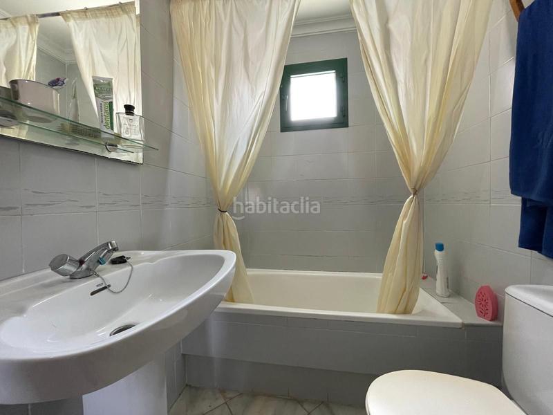 Foto 56076729-d6b1-4399-90a9-52e0d462a54c. Apartamento piso en venta complejo residencial con piscina y jardines en El Portil