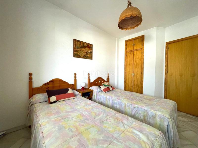 Foto ec2ea845-7458-4e0e-ac76-078132a4633d. Apartamento piso en venta complejo residencial con piscina y jardines en El Portil