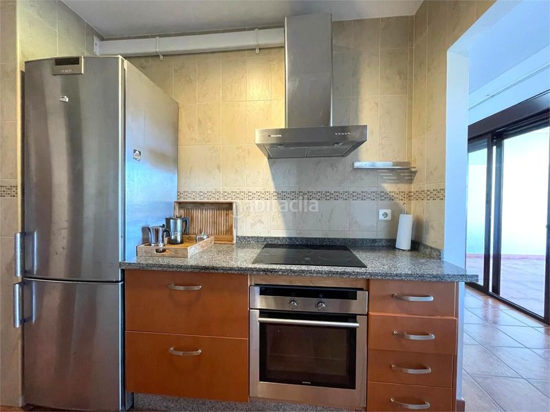 Foto ed949f47-24f5-4b6d-932f-817a996253a8. Lloguer àtic amb calefacció piscina a El Rompido