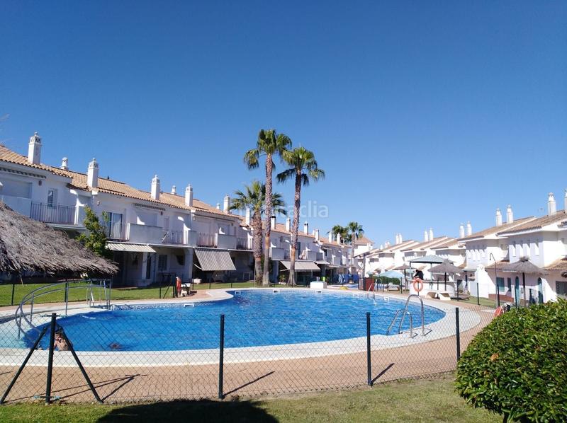 Foto 52df8bb2-f33a-4e4a-9adf-d0da31e365cf. Affitto casa a schiera con piscina in El Portil