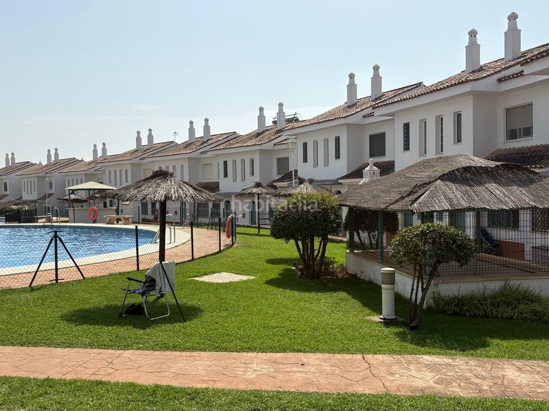 Foto 1af635f8-83ed-4dc2-a8ac-75347c8c9107. Casa adossada amb calefacció piscina a El Portil