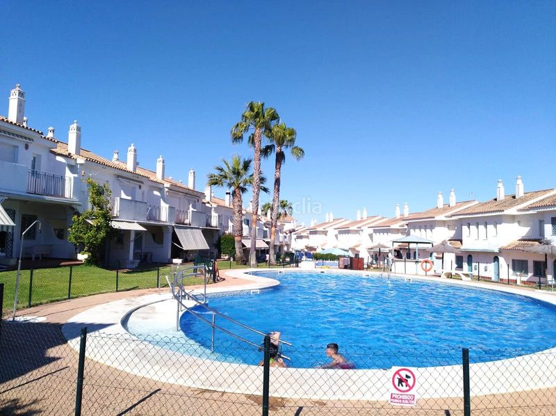 Foto bf42535c-7547-494c-a5b3-31ef35649806. Casa adossada amb calefacció piscina a El Portil