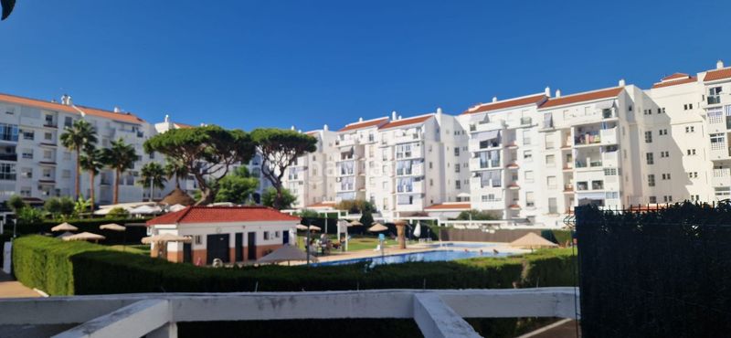 Foto e3a2593e-a256-4530-9205-32de77a1ad0e. Apartament amb piscina a El Portil