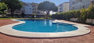 Apartment in El Portil. Apartamento con garaje y trastero a pocos metros de la playa de