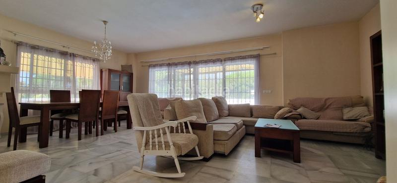 Foto f8097bf8-ae1b-41dc-9d33-957c30f20e11. Casa exclusivo chalet con piscina privada en parcela de 780m en nuevo portil en El Portil