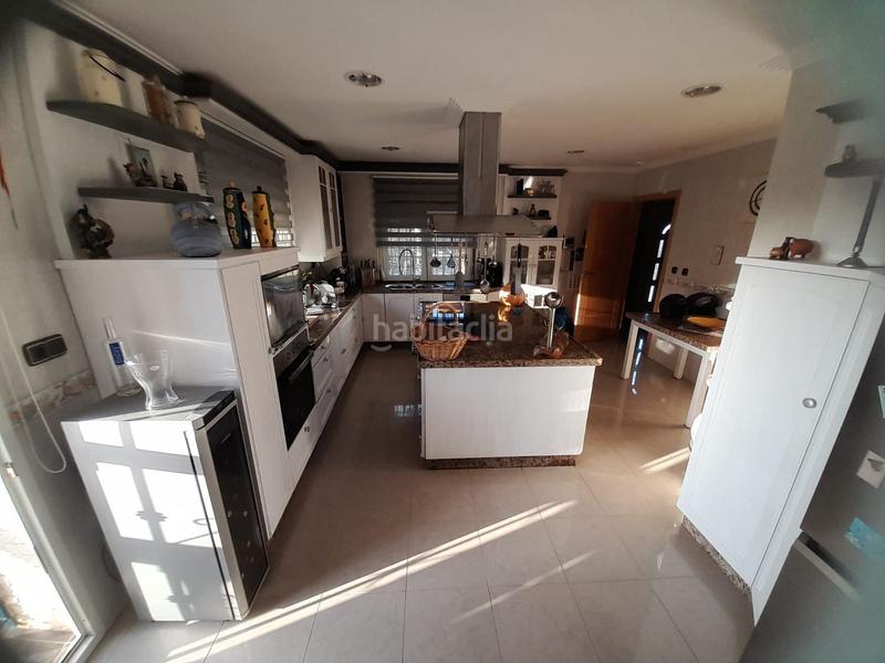 Foto 9b732b77-dae4-4f7a-a40b-101d0909b12e. Casa amb calefacció a El Portil