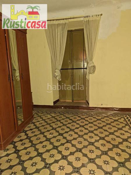 Foto 42e6b5a1-dcc2-44cb-8e3c-87f4976b3a8d. Casa centro calle yanguas messias yanguas messias en Linares