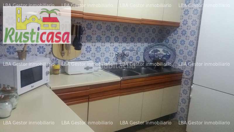 Foto 0bc7f8cf-26b3-4594-a390-a12856004bc4. Piso  en el centro. en Bailén