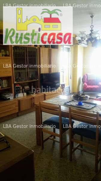 Foto 39e6436f-2f94-49bd-9499-796e2b0098a1. Piso  en el centro. en Bailén
