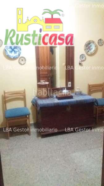 Foto bd13372d-99dd-4d9d-b1b3-b6e98abcca71. Piso  en el centro. en Bailén