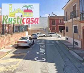 Terreny residencial a Cronista matías de haro 14. Solar urbano en buena zona.