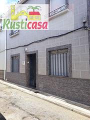Casa  Mercedes montes. Casa de seis habitaciones.