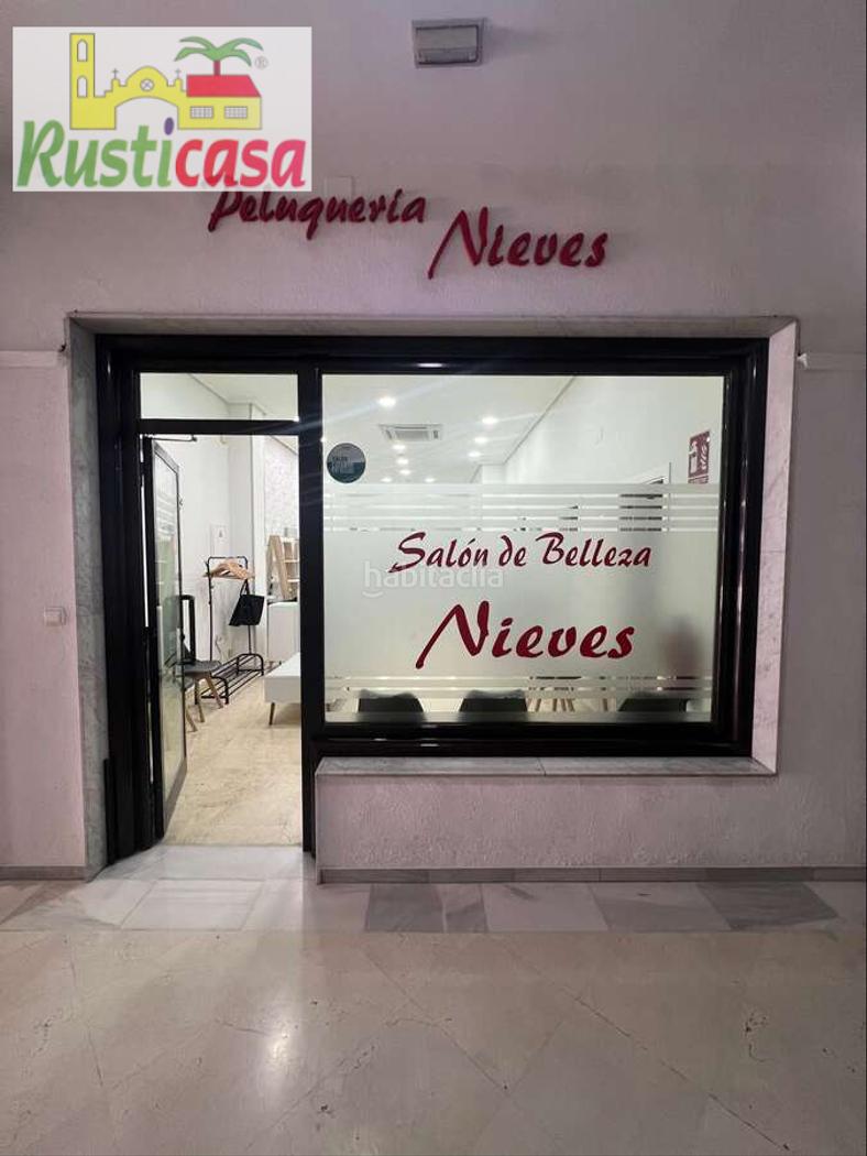 Local comercial en buena zona. Bailn