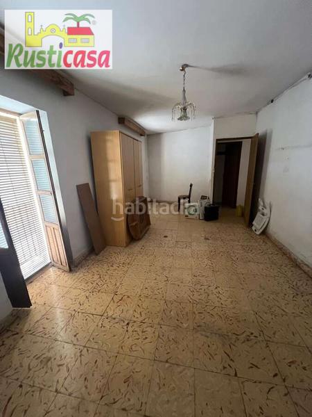 Foto aef052dc-a33b-4117-b3d9-75d5dccbaa4d. Casa en sevilla 29 amplia casa en esquina. en Bailén