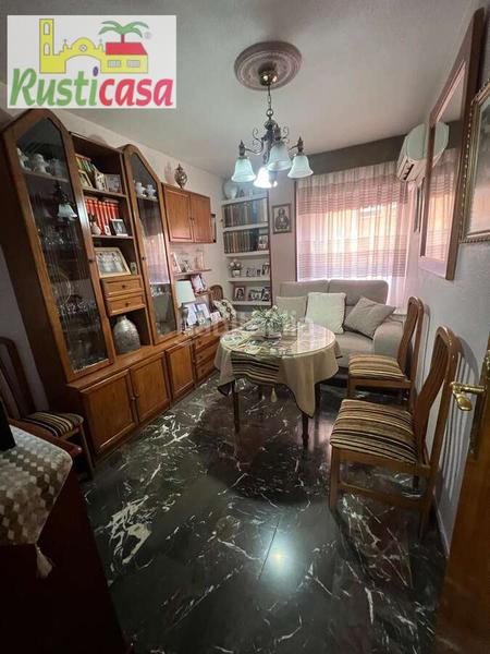 Foto 119235bb-bc7c-40cf-9ea7-604b54e277f8. Piso en sevilla bl4 vivienda de cuatro dormitorios con piscina comunitaria. en Bailén
