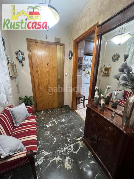 Foto 13fd77c7-3004-40b4-a9c5-b9c1181c28a4. Piso en sevilla bl4 vivienda de cuatro dormitorios con piscina comunitaria. en Bailén