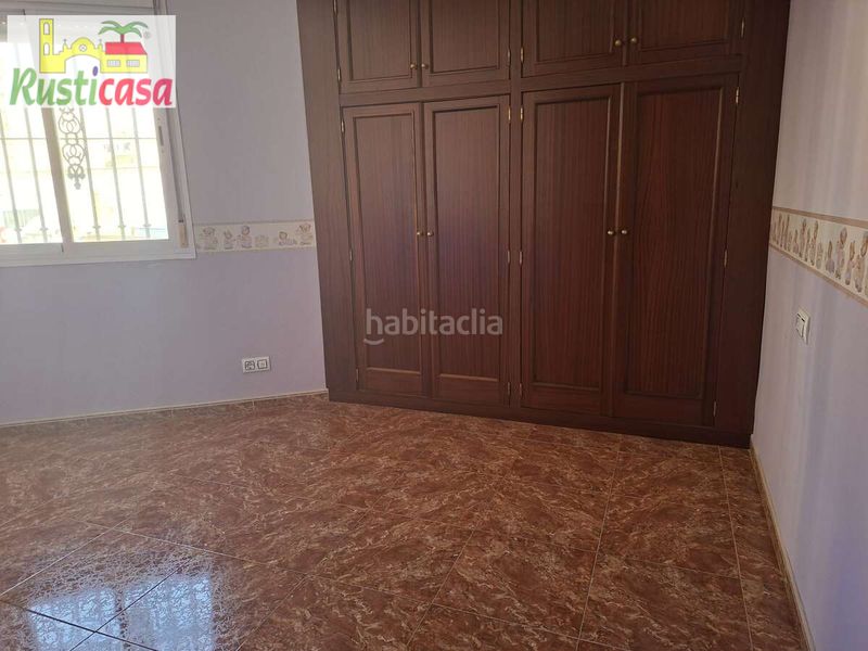 Foto 3c583eeb-1470-417f-867b-16ec20633fdc. Pis amb aparcament a Bailén