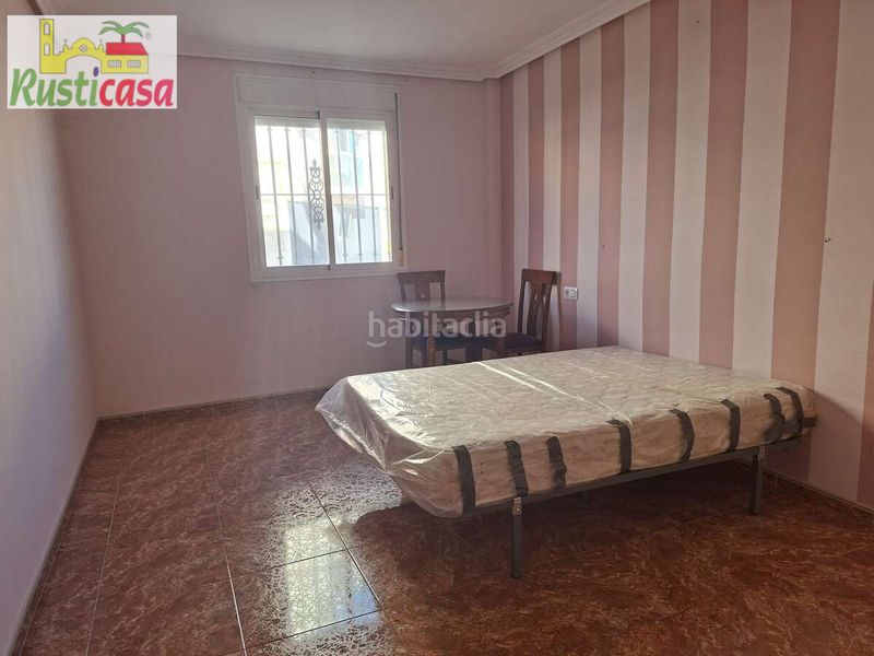 Foto b9413866-bc1d-44d0-bc6c-d670896eed57. Pis amb aparcament a Bailén