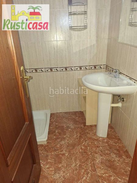 Foto d631e6cd-aefa-48b0-874e-354068d21fa0. Pis amb aparcament a Bailén