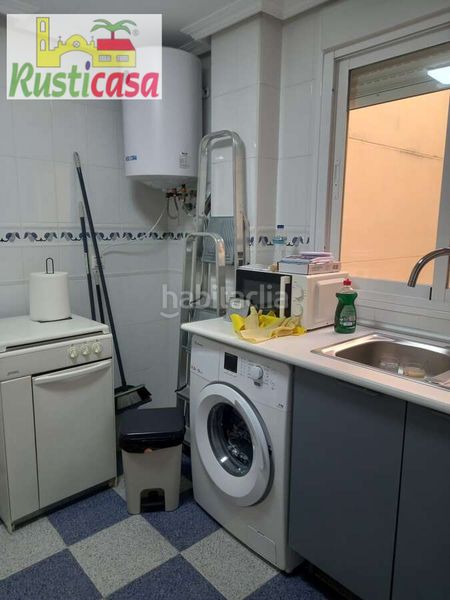 Foto 4936cad8-8ac3-42fc-914e-78abfa26d665. Piso  en el centro. en Bailén