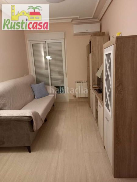 Foto 93bd3b0d-f390-4166-a20e-ee59704fb912. Piso  en el centro. en Bailén