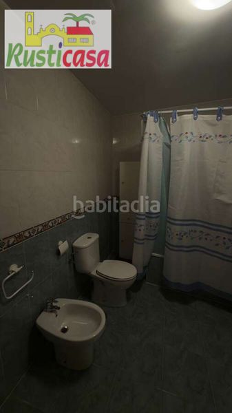 Foto 2cbb9a3c-d38e-44e0-a901-8ac7e0e54b7f. Piso  céntrico en Bailén