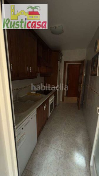 Foto b72c422e-068c-4af2-963c-94b78dc04441. Piso  céntrico en Bailén