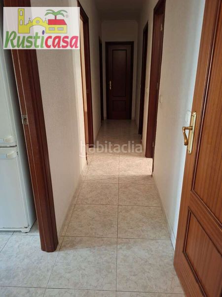 Foto f60ff22b-2d7b-4c1b-af6b-c3436f2a107b. Piso  céntrico en Bailén