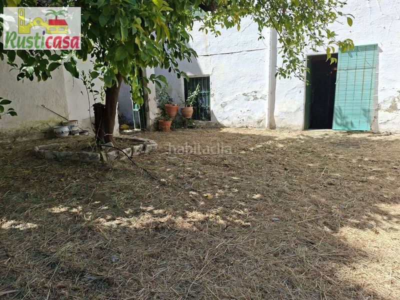 Foto 39677444-e584-4f06-ba55-b41e5271cca3. Casa amb aparcament piscina a Bailén