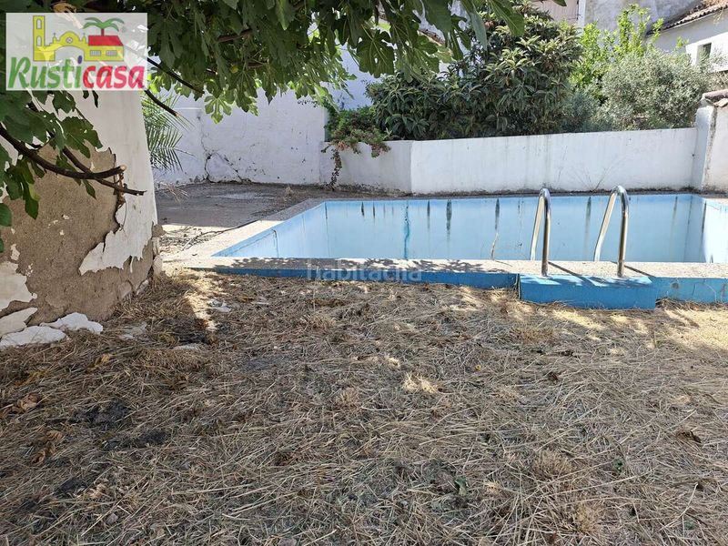 Foto 789e9c92-8dec-4fc3-b3e2-914a730e9627. Casa amb aparcament piscina a Bailén