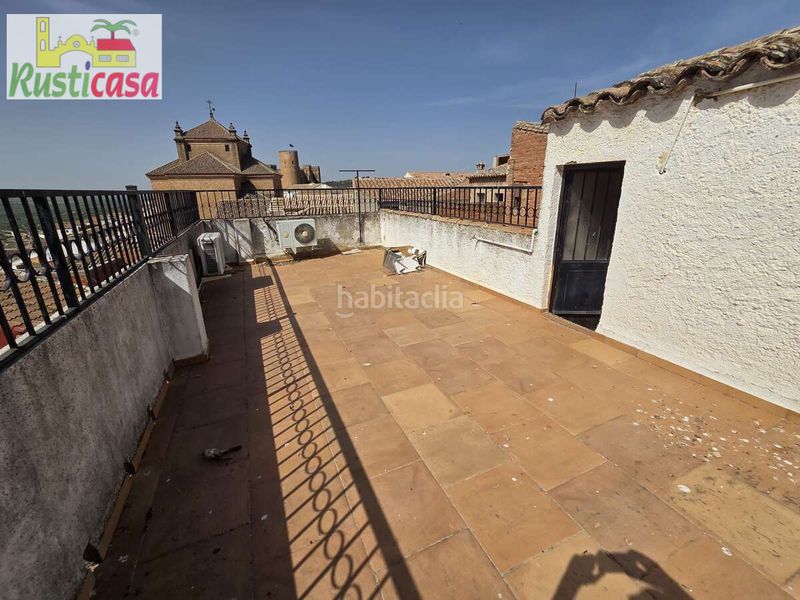 Foto b5ff9226-f99a-44d0-a8bf-228c2c077e13. Casa a Baños de la Encina