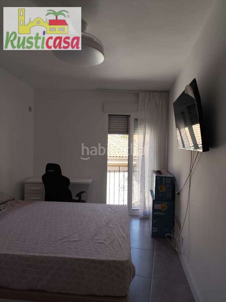 Foto c80b004b-fb00-4249-aa1d-a12ca4a623d6. Rent flat in Bailén