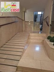Appartement à Bailén. Precioso piso recién reformado.