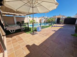 Xalet  N/a. Chalet en venta en sector k, 4 dormitorios.