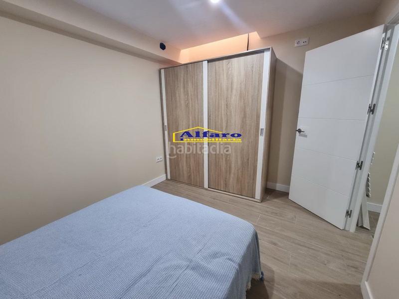 Foto b8f9f70e-c9ae-42a5-9e06-3c3cb6d4682d. Local commercial dans Centro - Torre de la Higuera Almonte