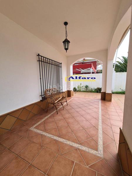 Foto 736603dd-2c2b-4610-8bb6-3d560ba50f19. Chalet avec parking dans Centro - Torre de la Higuera Almonte