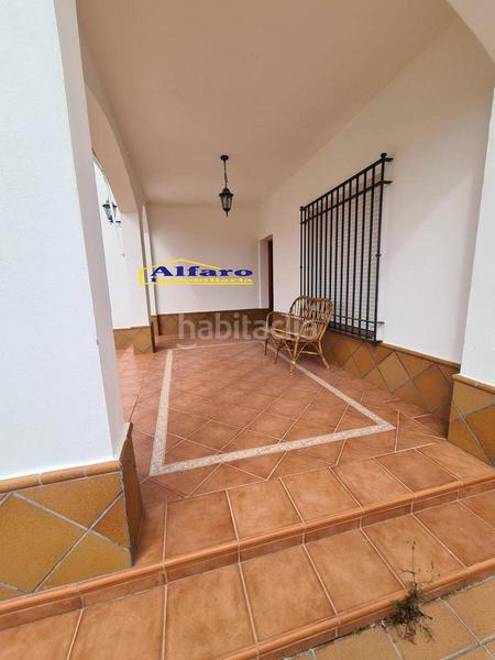 Foto c1d732b8-5cbd-4906-a72a-72467dac0fa0. Chalet avec parking dans Centro - Torre de la Higuera Almonte