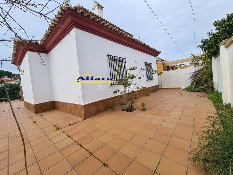 Foto c2714140-6be3-4ff8-8e56-8e2eaa18de8d. Chalet avec parking dans Centro - Torre de la Higuera Almonte
