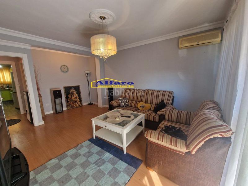 Foto 2b322771-a1ec-4108-b372-1fad6e24992e. Piso  en venta en avda., 3 dormitorios. en Bollullos Par del Condado