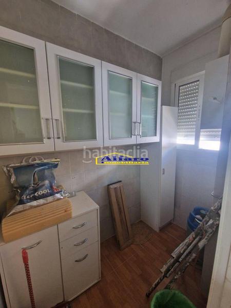 Foto 42190c0a-45ea-4bd0-abd2-25f8d3d044f3. Piso  en venta en avda., 3 dormitorios. en Bollullos Par del Condado