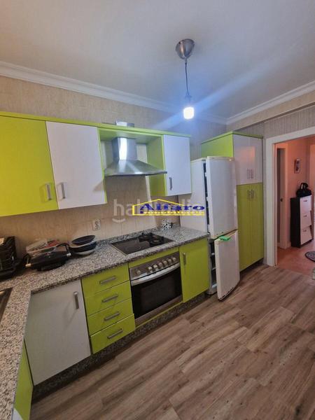 Foto 7f2ecfcf-459e-4e00-b4b8-8adb0c81f3a0. Piso  en venta en avda., 3 dormitorios. en Bollullos Par del Condado