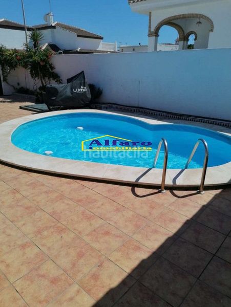 Foto a5231515-7bd5-48f3-a8c3-25f51330d569. Xalet amb aparcament piscina a Centro - Torre de la Higuera Almonte
