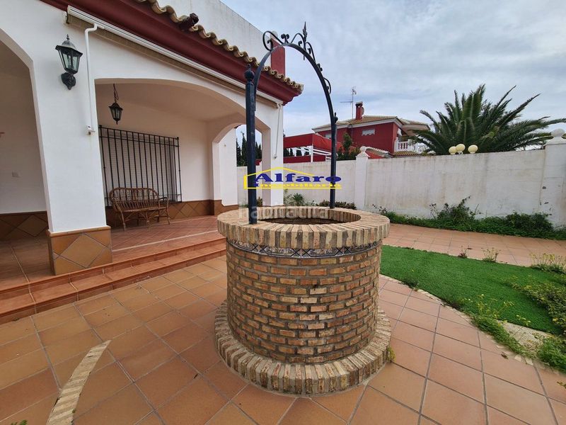 Foto cd9032ee-67fb-40e2-b059-6f3fa8a31cdc. Xalet amb aparcament a Centro - Torre de la Higuera Almonte