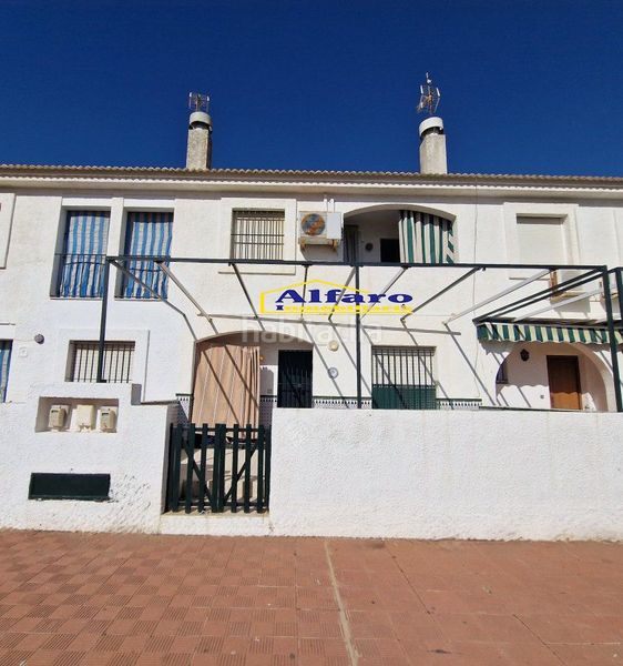 Foto e5664d44-08a5-4d1c-8973-d83500746852. Casa adossada a Caño Guerrero Almonte