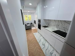 Rent Flat  Calle de juan bravo. Piso de estreno totalmente reformado y amueblado junto al ie bus