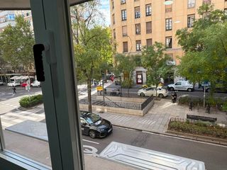 Affitto Appartamento  Calle de juan bravo. Piso de estreno totalmente reformado y amueblado junto al ie bus